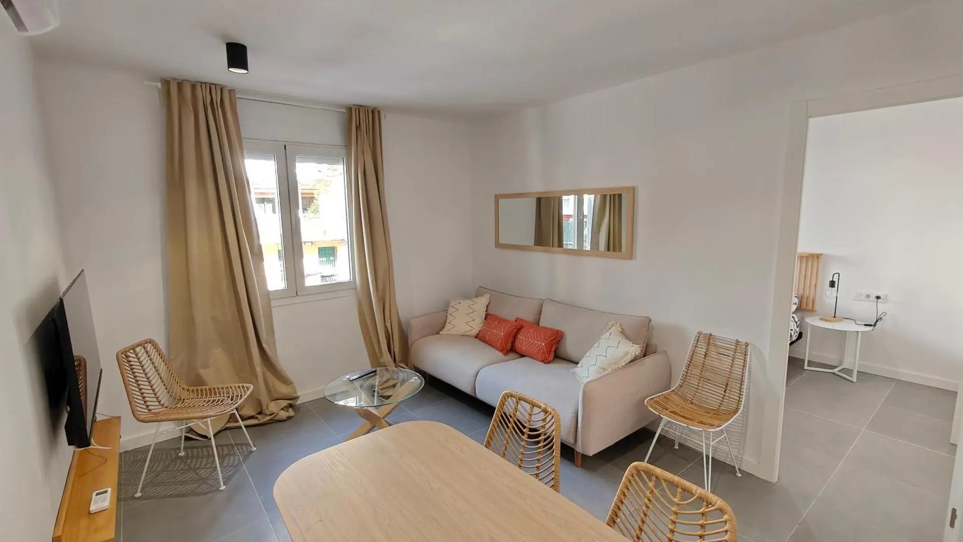 Charming Apartment Poblenou Beach 바르셀로나