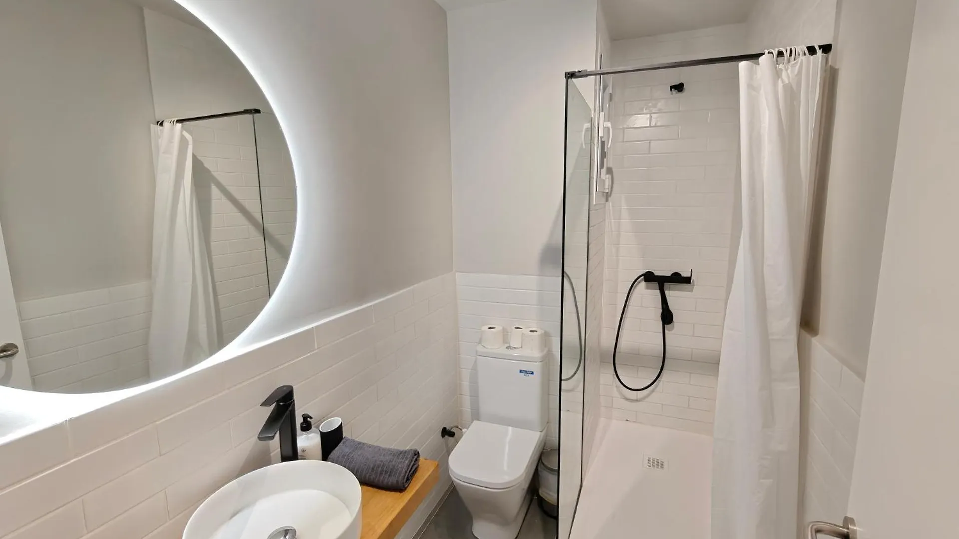 Charming Apartment Poblenou Beach 바르셀로나
