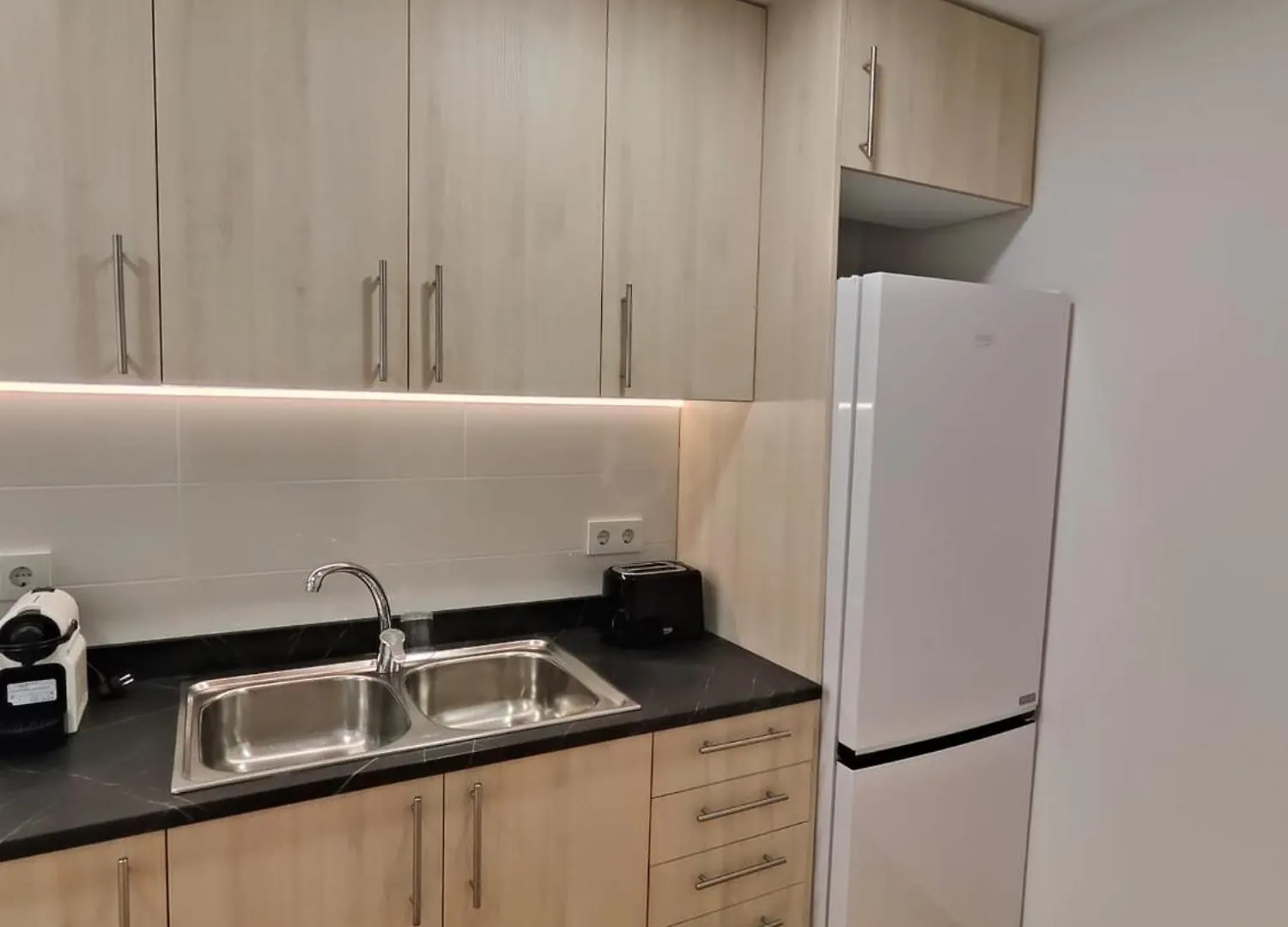 Charming Apartment Poblenou Beach 바르셀로나 0*,  스페인